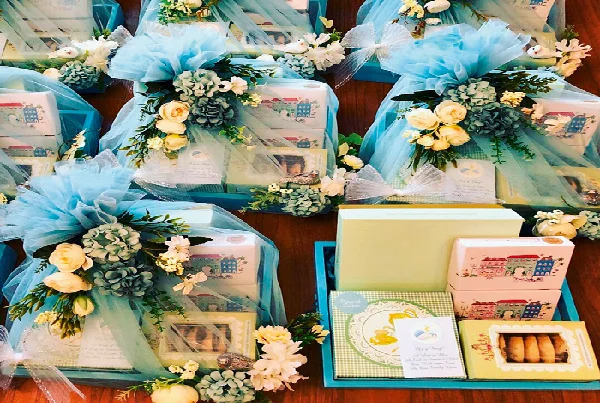 Wedding Gifts And Hampers